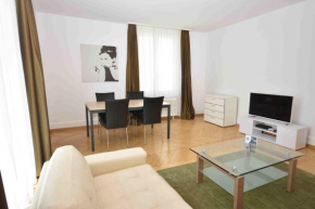 2BR flat near lake and central - Stardust 22